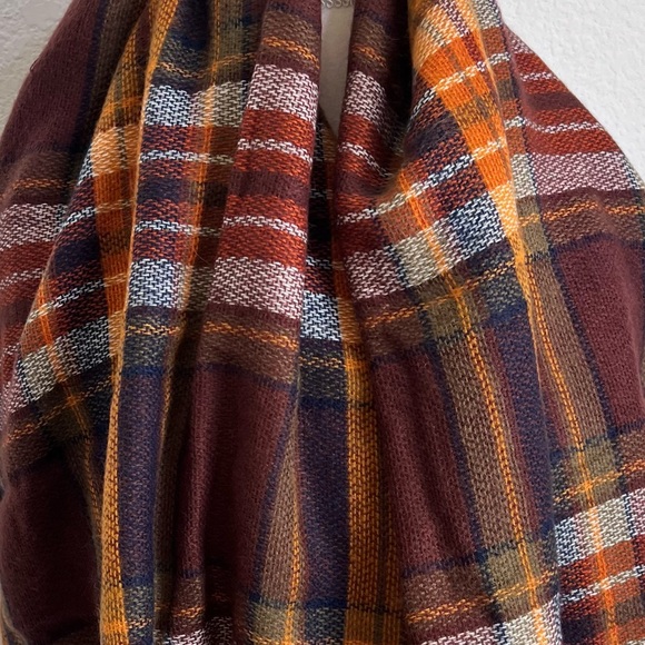 W Fashion Accessories Brown Rust White Wool Blend Plaid Throw Shawl Wrap New - Picture 7 of 15